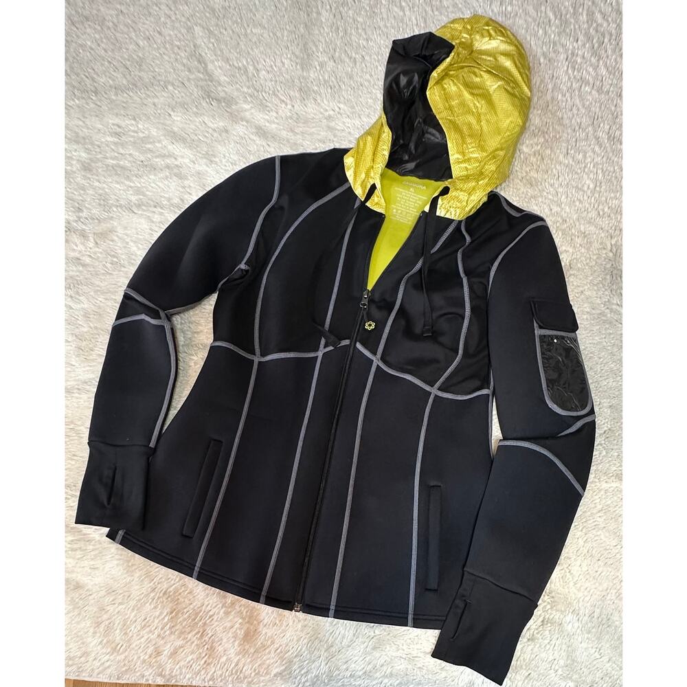 Zaggora's Hooded Body jacket helps to Burn Calories
